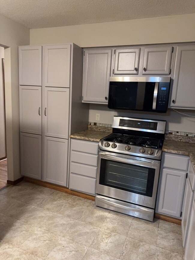 property at 11898 Tulip St NW