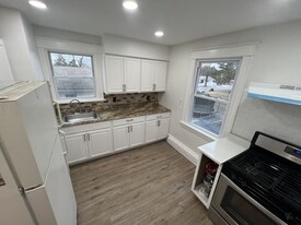 175 Washington St, Unit 2 in Poughkeepsie, NY - Building Photo