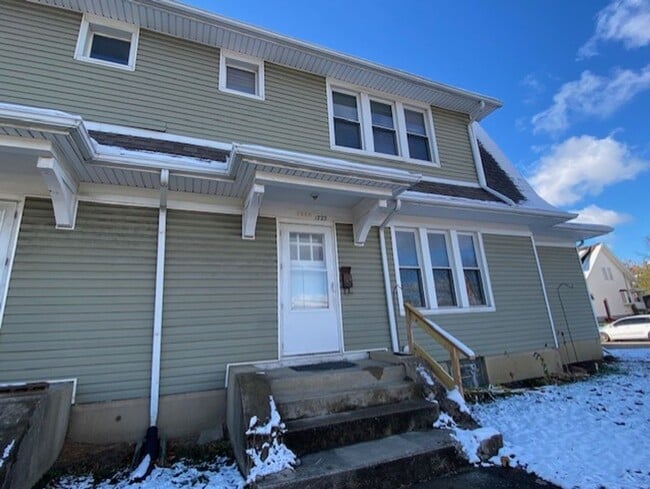 1723-1725-1725 N Limestone St in Springfield, OH - Building Photo - Building Photo