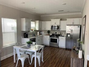 514 W Romana St in Pensacola, FL - Building Photo - Building Photo