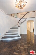 501 S Beverly Glen Blvd in Los Angeles, CA - Building Photo - Building Photo