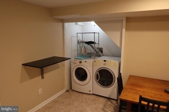 11202 Troy Rd in Rockville, MD - Building Photo - Building Photo