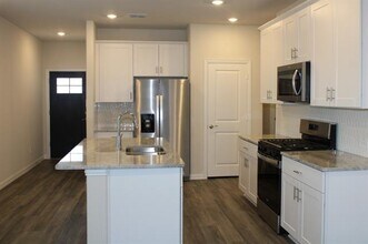 505 Ezra Ln in McKinney, TX - Foto de edificio - Building Photo
