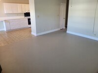 810 Lakeshore Dr photo'