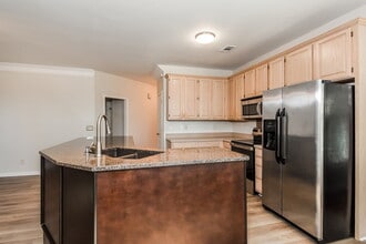 15 Carriage Oaks Dr NW in Marietta, GA - Building Photo - Building Photo