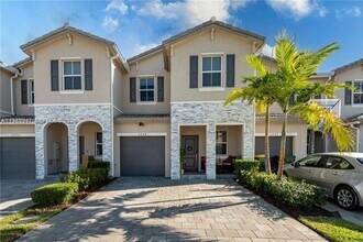 2688 SE 10th St in Homestead, FL - Building Photo - Building Photo