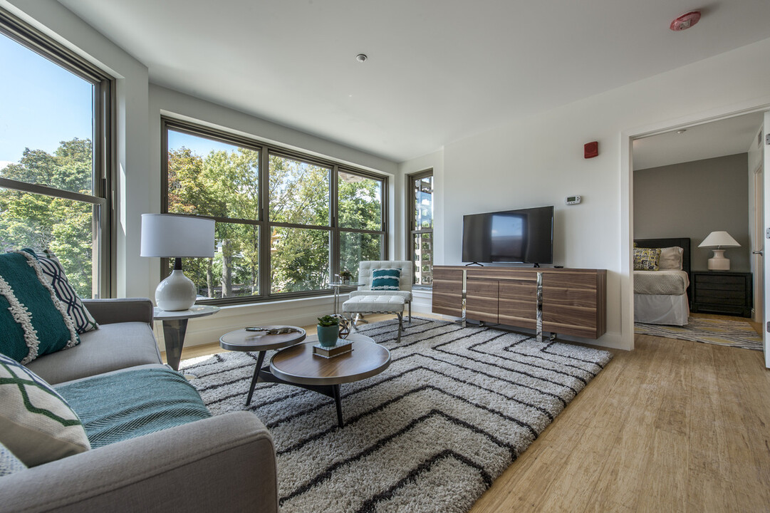 65 Ashford St, Unit L03 in Boston, MA - Building Photo