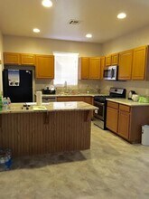 21130 72nd St in California City, CA - Building Photo - Building Photo