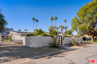 49723 Ave Montero in La Quinta, CA - Building Photo - Building Photo