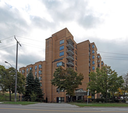 St Peter and Paul Residence in Toronto, ON - Building Photo - Building Photo