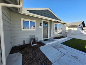 1196 Danober Dr in San Diego, CA - Foto de edificio - Building Photo