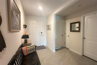 12293 Mountain Is Trl in Parrish, FL - Foto de edificio - Building Photo