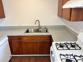 410 E Fallbrook St in Fallbrook, CA - Building Photo