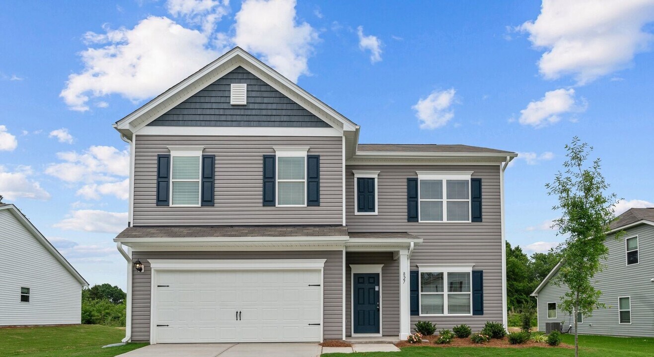 827 Biltmore Dr in Sanford, NC - Building Photo