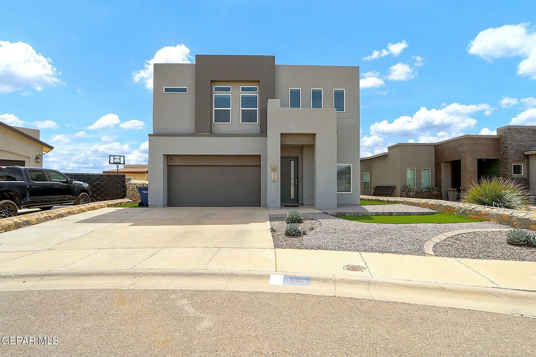 13178 Cozy Cove Ave in El Paso, TX - Building Photo