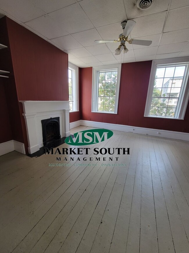 property at 301 E Liberty