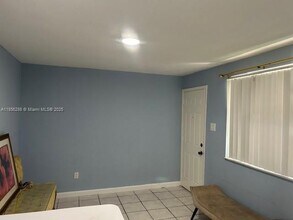 2250 SW 11th St in Miami, FL - Building Photo - Building Photo