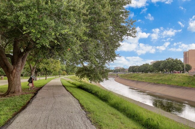 property at 2400 N Braeswood Blvd