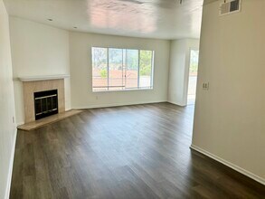 9885 Caspi Gardens Dr in Santee, CA - Building Photo - Building Photo