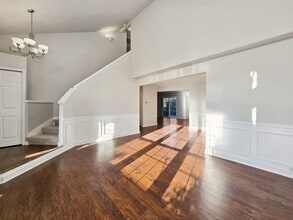 1610 Aberdeen Ave NE in Renton, WA - Building Photo - Building Photo