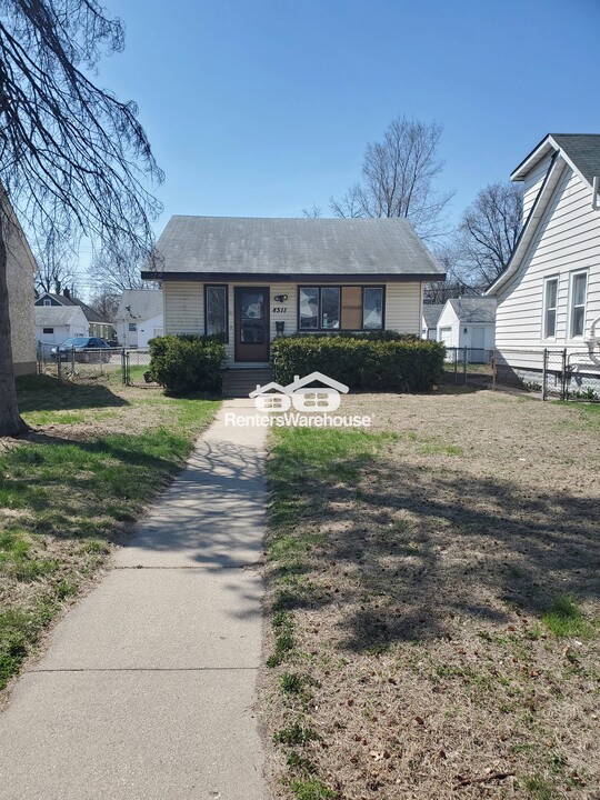 4311 N Humboldt Ave in Minneapolis, MN - Building Photo