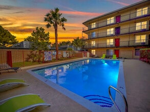 Katie Court Apartments in Las Vegas, NV - Building Photo - Building Photo