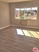 233 N Park View St in Los Angeles, CA - Building Photo - Building Photo