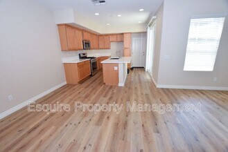 363 Feather River Pl in Oxnard, CA - Building Photo - Building Photo