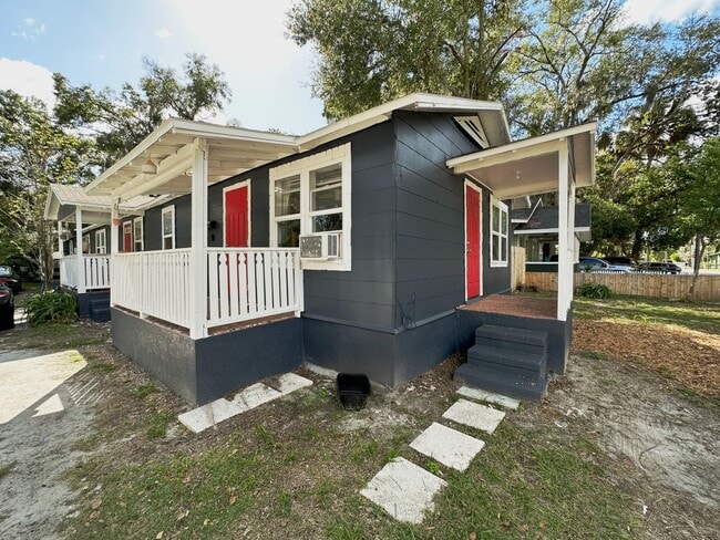 436 NW 9th St in Gainesville, FL - Building Photo - Building Photo