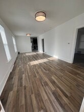 804 S 1st St in Norfolk, NE - Foto de edificio - Building Photo