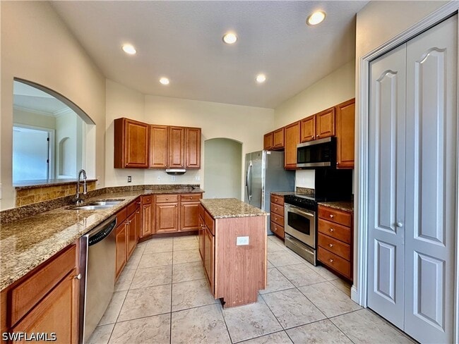 property at 1303 Verde Dr