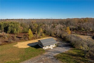 118a Kirkland Ave in Clinton, NY - Building Photo