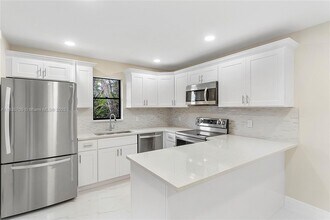 7744 Courtyard Run W in Boca Raton, FL - Building Photo - Building Photo