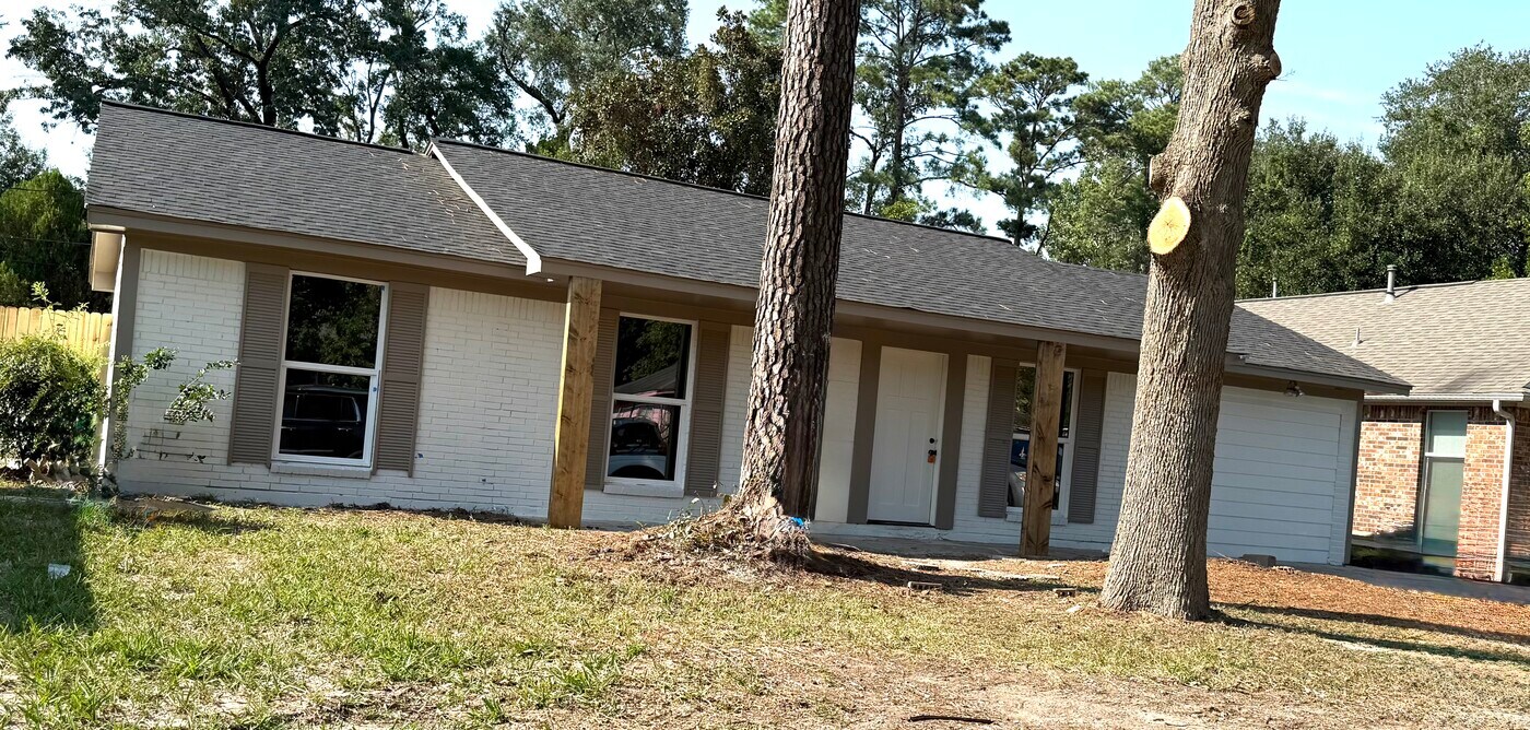 1407 W Donovan St in Houston, TX - Building Photo