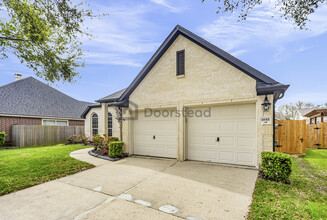 1855 Silent Shore Ct in League City, TX - Building Photo - Building Photo