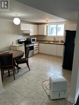 197 Pleasant Blvd in Georgina, ON - Building Photo