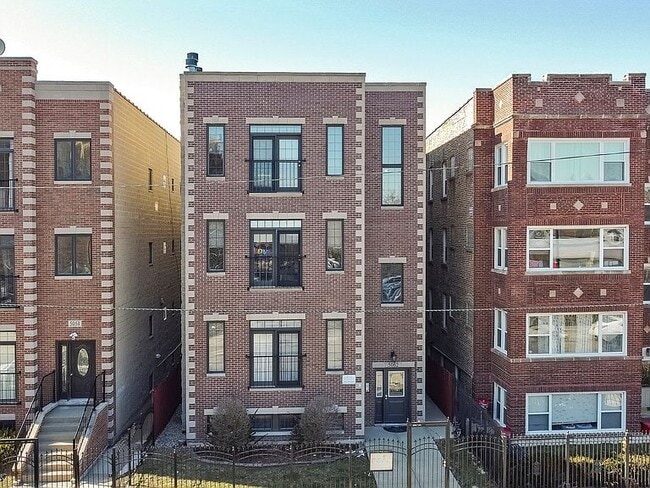 5062 N Kimball Ave, Unit 3