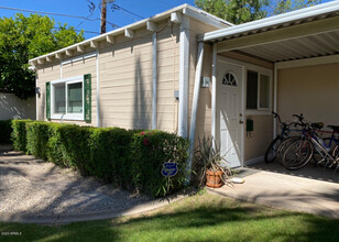 322 E Mariposa St in Phoenix, AZ - Foto de edificio - Building Photo