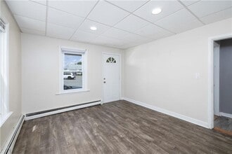 156 Urban Ave in North Providence, RI - Building Photo - Building Photo