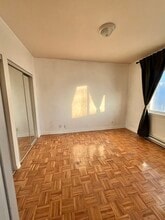 321 81E Av in Laval, QC - Building Photo - Building Photo