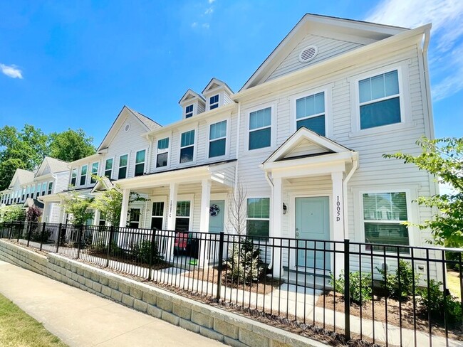 1009 Pine St