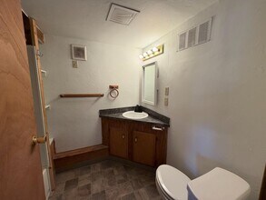 3282 Bursell Rd in Central Point, OR - Foto de edificio - Building Photo