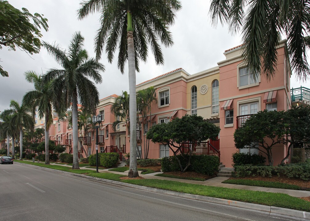 433 NE Mizner Blvd in Boca Raton, FL - Foto de edificio