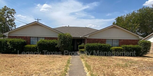property at 801 McAnear St
