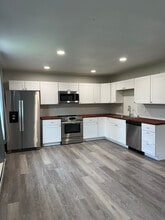 711 E Mountain Ash Loop in Wasilla, AK - Building Photo - Building Photo