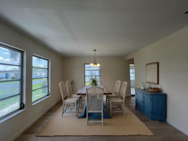 16 Tangerine Ct in Lehigh Acres, FL - Building Photo - Building Photo