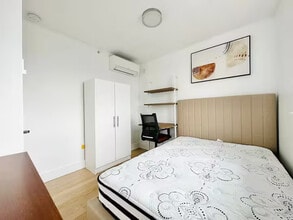 Furnished room/NOT APARTMENT, Unit 7D in Brooklyn, NY - Foto de edificio - Building Photo