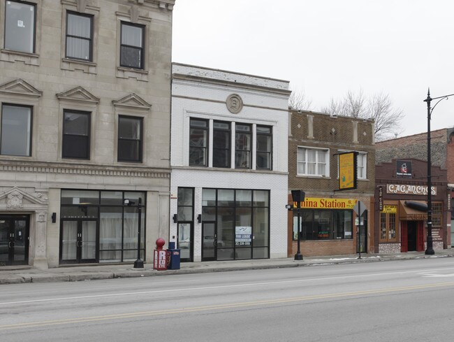 2401-2409 W North Ave in Chicago, IL - Foto de edificio - Building Photo