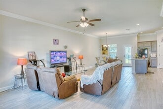 211 Zachary Ln in Bridge City, TX - Building Photo - Building Photo