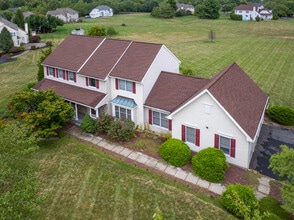 11 Endicott Ln in West Windsor Township, NJ - Building Photo - Building Photo